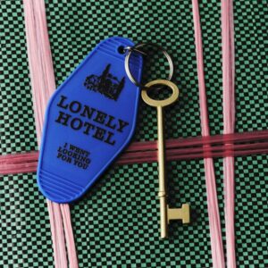 LONELY-SIDE-OF-THE-BED-crj-daynight-0155